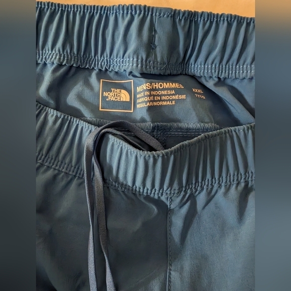 The North Face Wander blue flashdry shorts, mens 3XL or woman's 2x, NWT - Picture 5 of 15